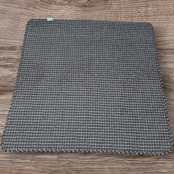 LAMB AND IVY BABY BLANKET - Picture 3 of 5